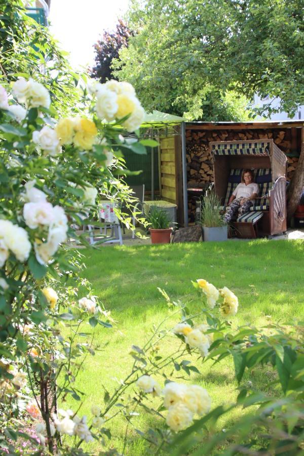 Pension-Ferienwohnung Liesbachtal Direkt Am Waldrand Bayerische Rhoen Schonau an der Brend Exterior photo